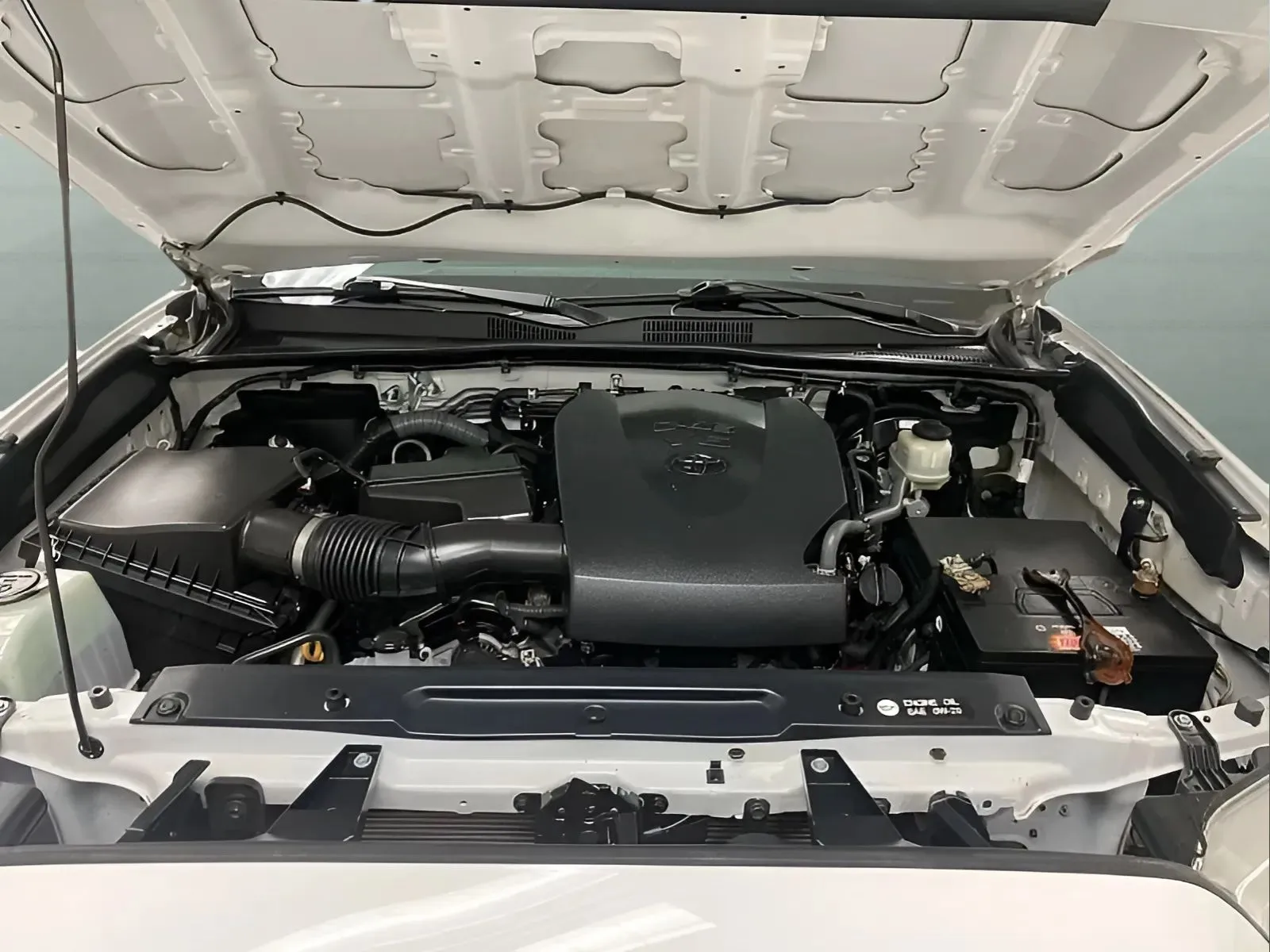 2016 Toyota Tacoma SR5 - Photo 16