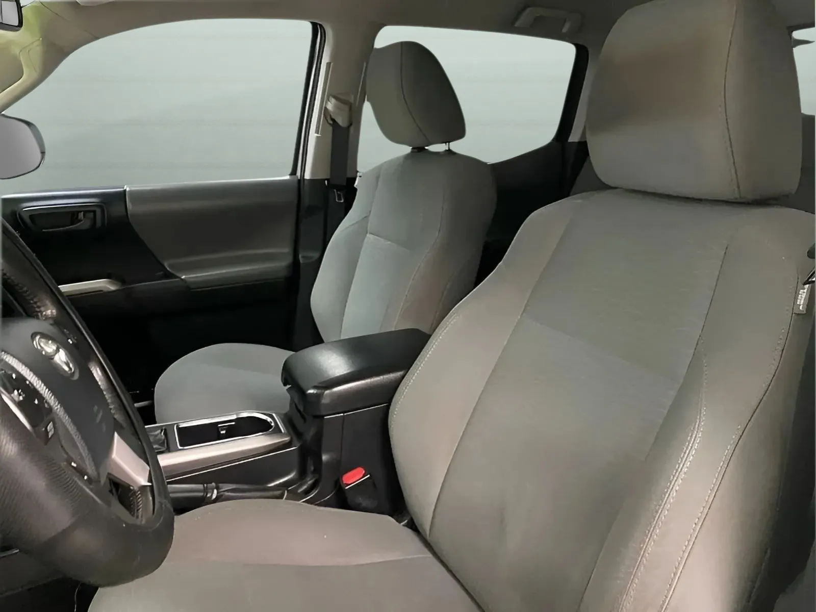 2016 Toyota Tacoma SR5 - Photo 9