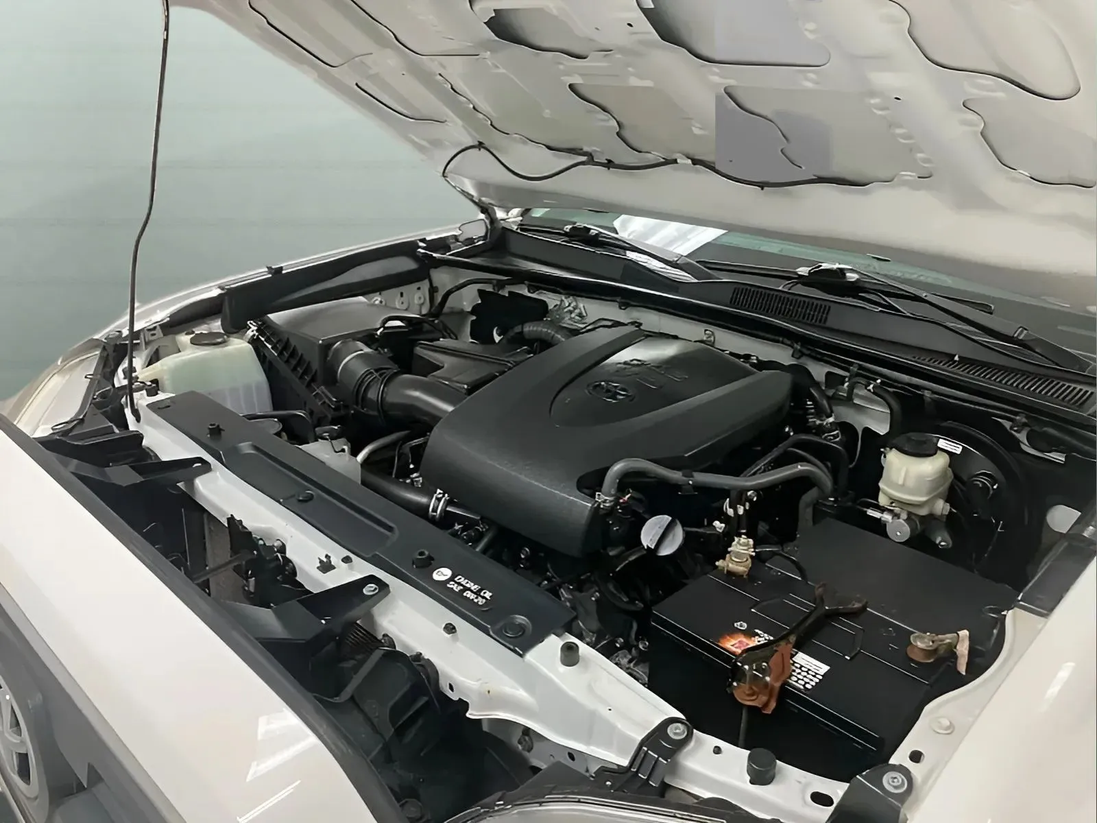 2016 Toyota Tacoma SR5 - Photo 17