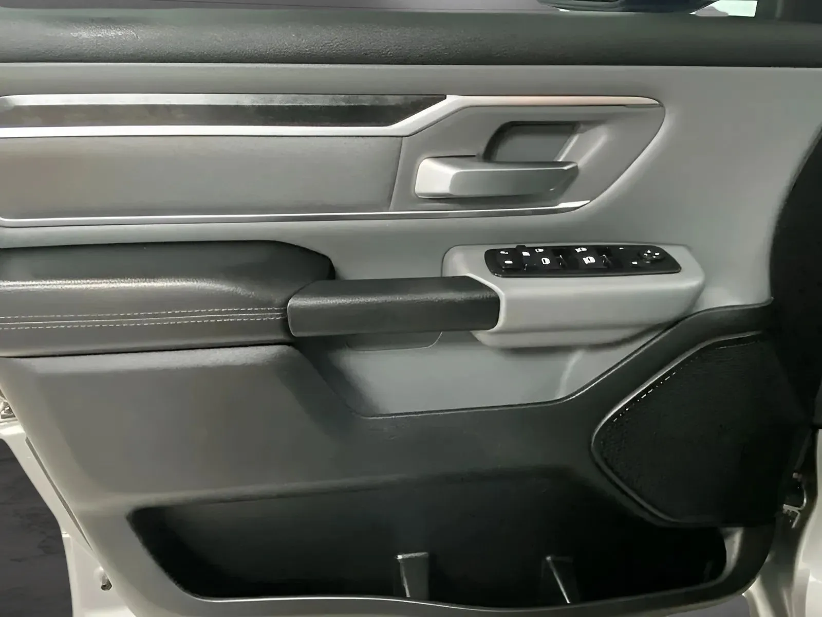 Ram 1500 photo 9