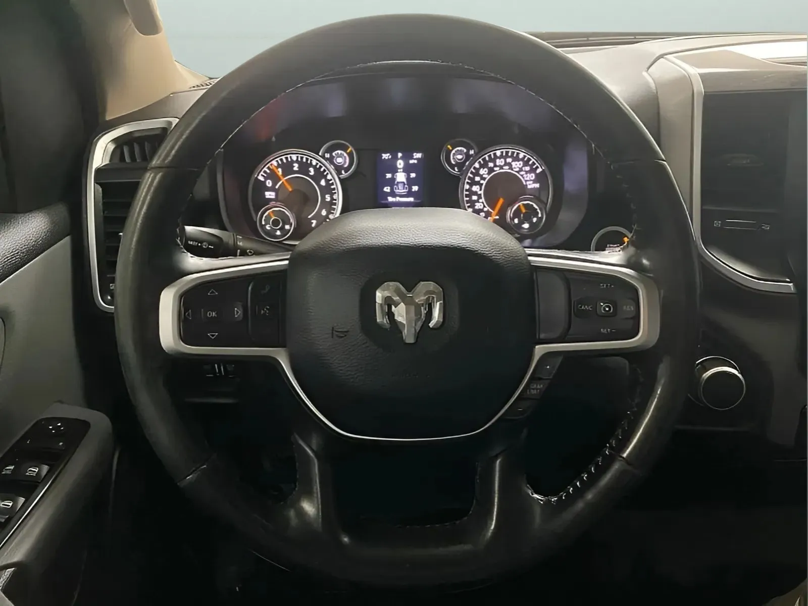 Ram 1500 photo 17