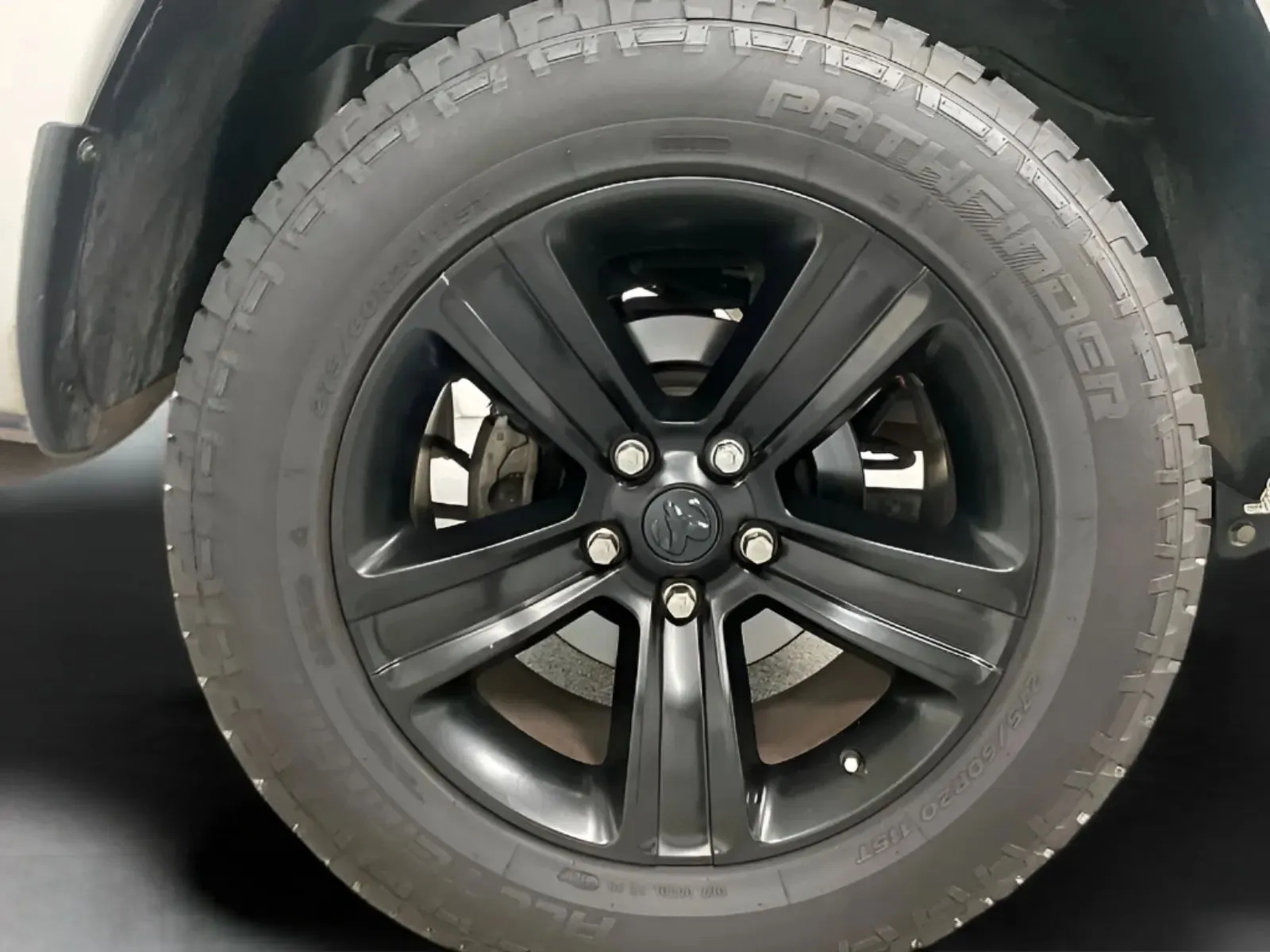 2017 RAM Ram 1500 Pickup Night - Photo 28