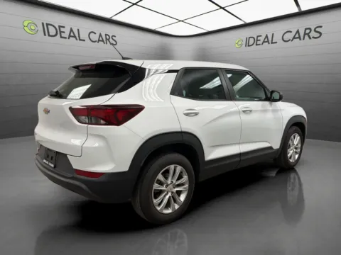 More photos of 2021 Chevrolet Trailblazer LS at Ideal Cars - at Alma School Rd, AZ