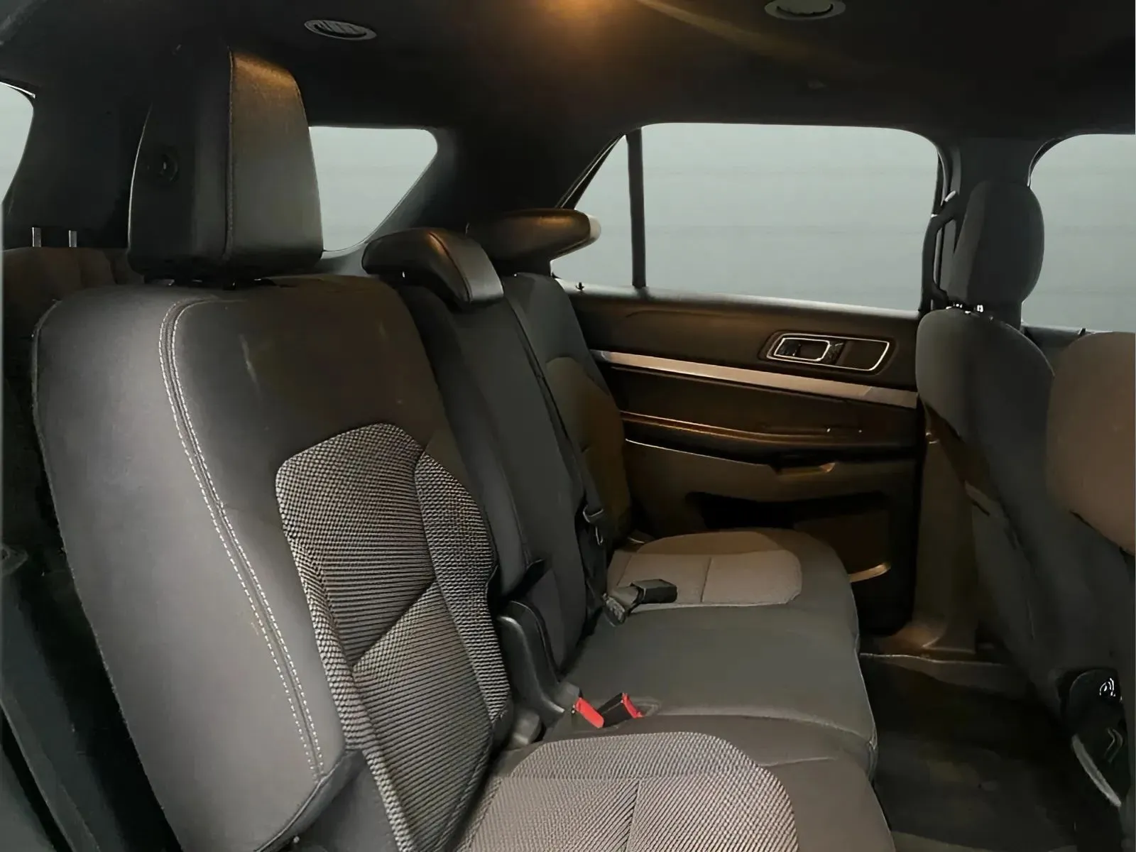 2018 Ford Explorer XLT - Photo 13