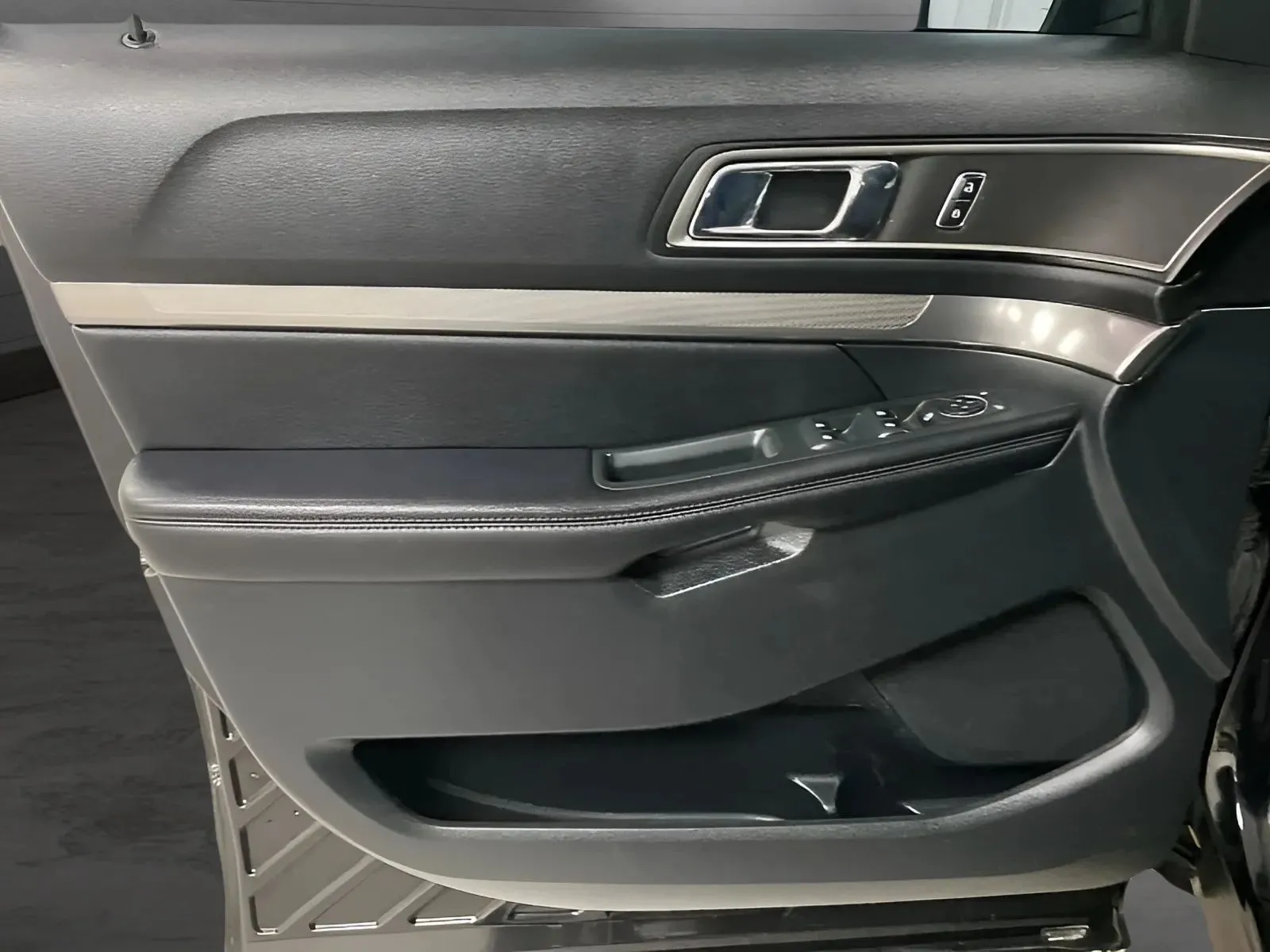 2018 Ford Explorer XLT - Photo 10