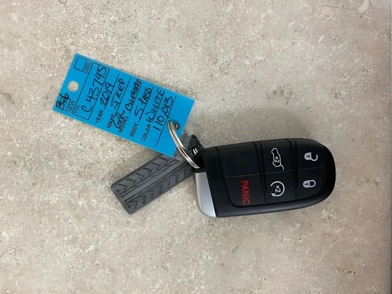 2019 Jeep Grand Cherokee Upland | CarEdge | CarEdge