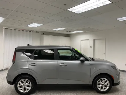 More photos of 2024 Kia Soul LX at Ideal Cars - at Broadway Rd., AZ