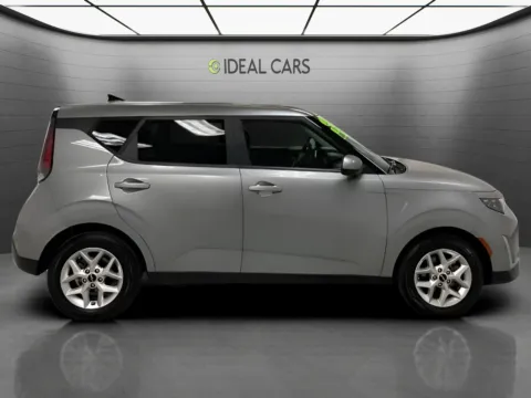More photos of 2024 Kia Soul LX at Ideal Cars - at Broadway Rd., AZ