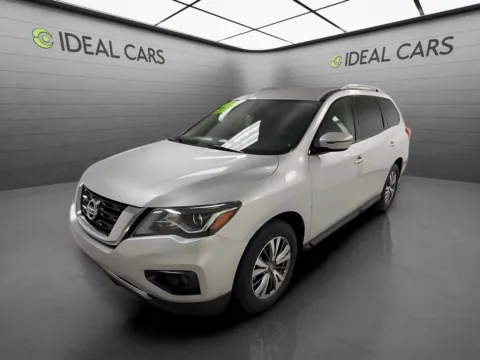 Silver 2020 Nissan Pathfinder SV for sale in Mesa, AZ