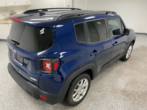 More photos of 2021 Jeep Renegade Latitude at Ideal Cars - at Broadway Rd., AZ