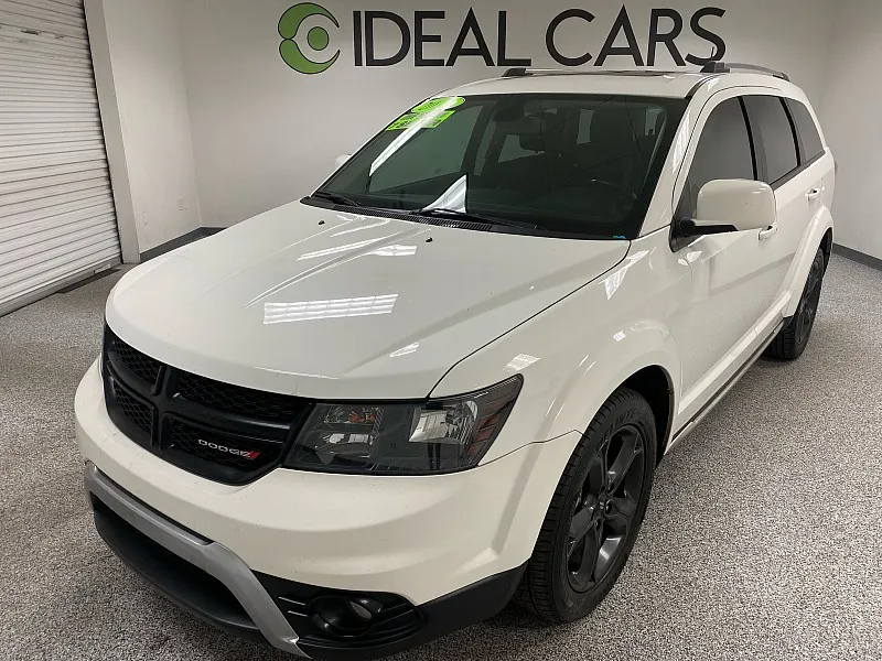 White 2020 Dodge Journey Crossroad for sale in Mesa, AZ