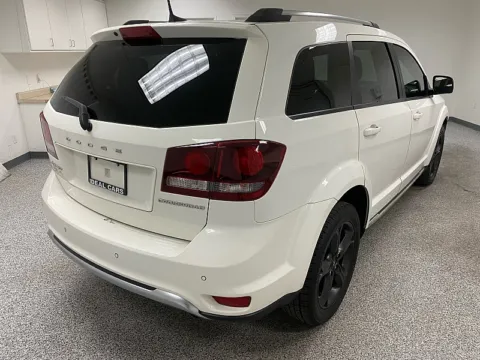 More photos of 2020 Dodge Journey Crossroad at Ideal Cars - at Broadway Rd., AZ