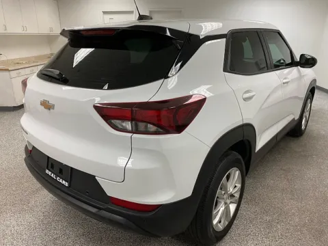 More photos of 2021 Chevrolet Trailblazer LS at Ideal Cars - East Mesa (Hill), AZ