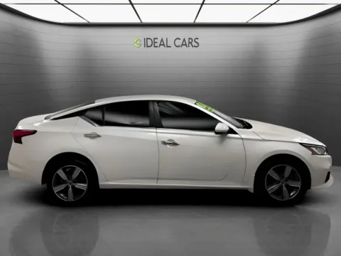 More photos of 2021 Nissan Altima 2.5 SV at Ideal Cars - at Alma School Rd, AZ