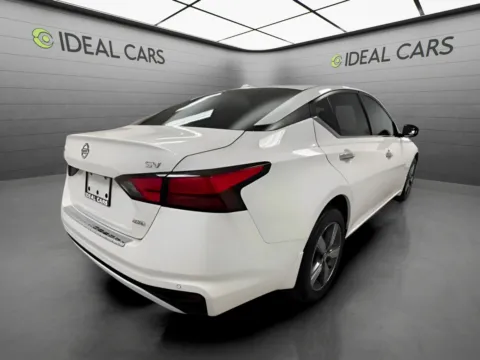 More photos of 2021 Nissan Altima 2.5 SV at Ideal Cars - at Alma School Rd, AZ