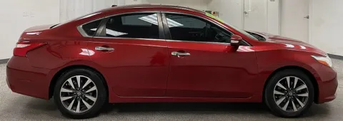 More photos of 2016 Nissan Altima 2.5 SL at Ideal Cars - at Broadway Rd., AZ