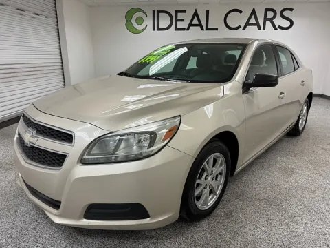 Gray 2013 Chevrolet Malibu LS for sale in Mesa, AZ