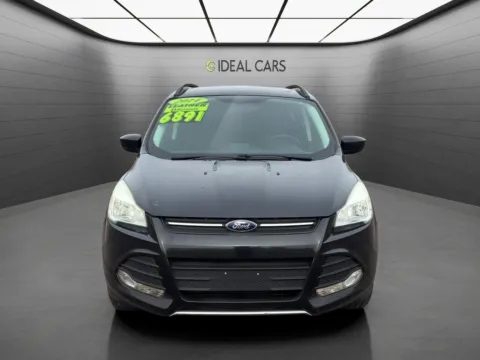 Photos of 2014 Ford Escape SE for sale in Mesa, AZ at Ideal Cars - at Broadway Rd.