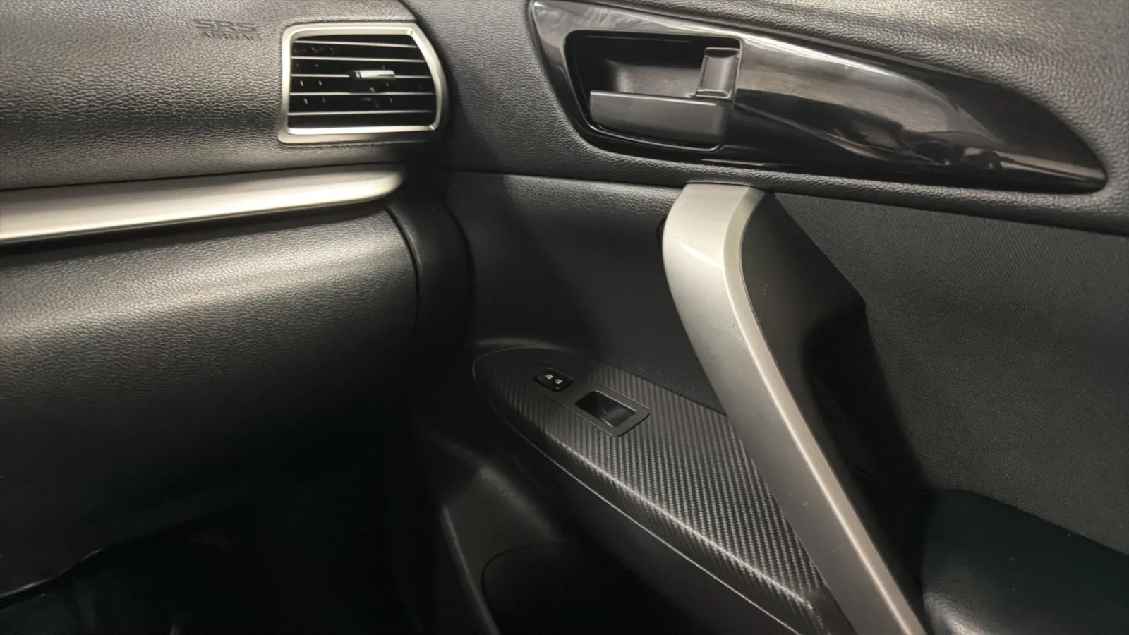 2020 Mitsubishi Eclipse Cross ES - Photo 16