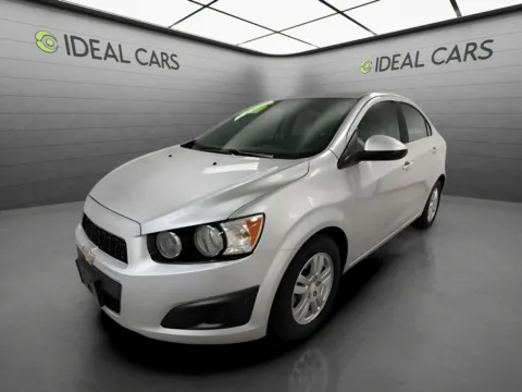 Silver 2016 Chevrolet Sonic 4d Sedan LT AT for sale in Mesa, AZ
