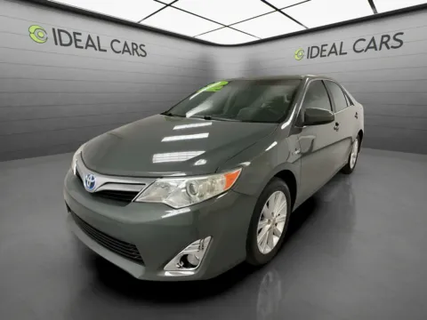 Gray 2012 Toyota Camry Hybrid 4d Sedan XLE for sale in Mesa, AZ
