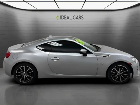More photos of 2017 Toyota 86 2d Coupe Auto at Ideal Cars - at Broadway Rd., AZ