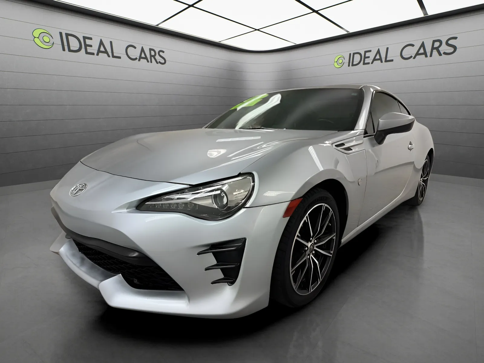 Silver 2017 Toyota 86 2d Coupe Auto for sale in Mesa, AZ