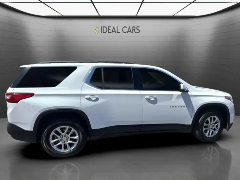 More photos of 2020 Chevrolet Traverse LT Cloth at Ideal Cars - at Broadway Rd., AZ