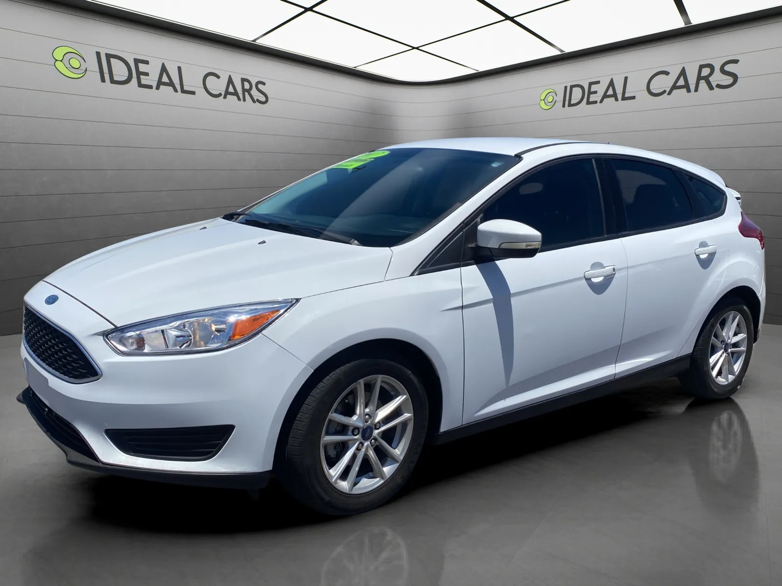 2017 Ford Focus 5 Door Hatch SE's photo
