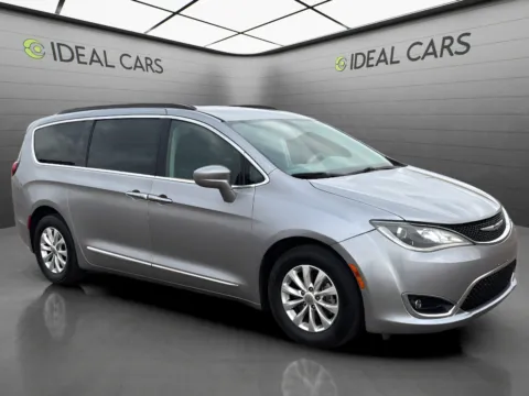 Another view of 2017 Chrysler Pacifica Touring-L for sale in Mesa, AZ at Ideal Cars - at Broadway Rd.