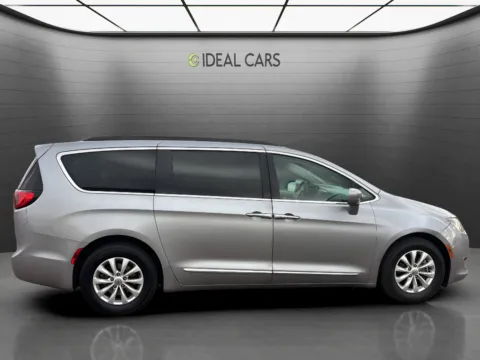 More photos of 2017 Chrysler Pacifica Touring-L at Ideal Cars - at Broadway Rd., AZ