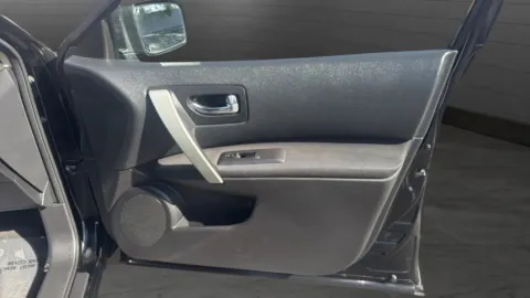 Black 2014 Nissan Rogue Select S for sale in Mesa, AZ