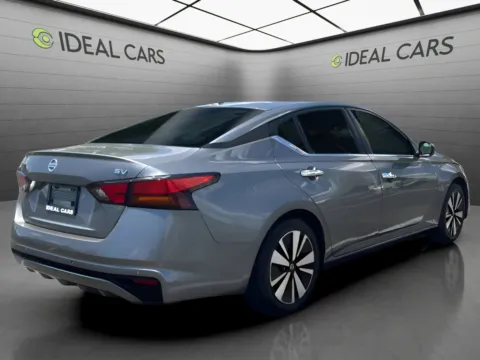 More photos of 2022 Nissan Altima 2.5 SV at Ideal Cars - at Broadway Rd., AZ