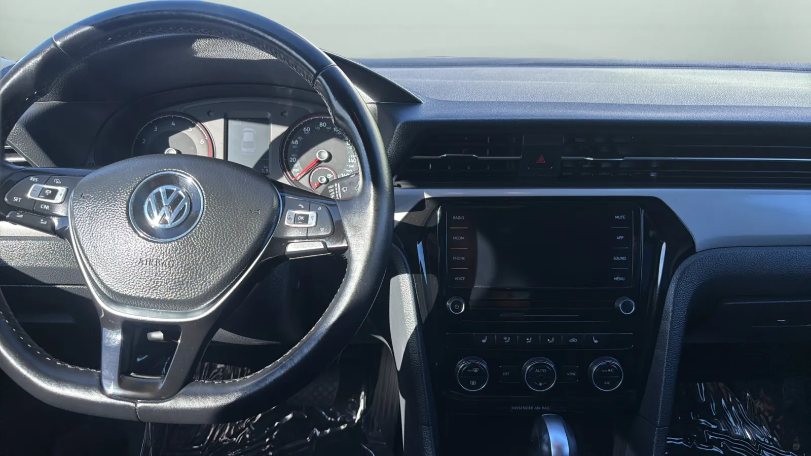 Volkswagen Passat photo 10