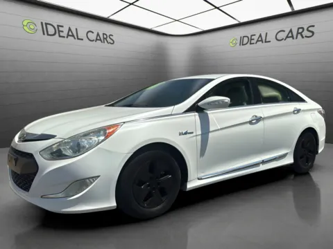 White 2012 Hyundai SONATA Hybrid for sale in Mesa, AZ