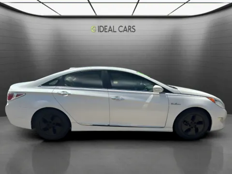 More photos of 2012 Hyundai SONATA Hybrid at Ideal Cars - at Broadway Rd., AZ