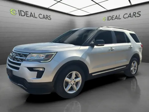 Silver 2018 Ford Explorer XLT for sale in Mesa, AZ