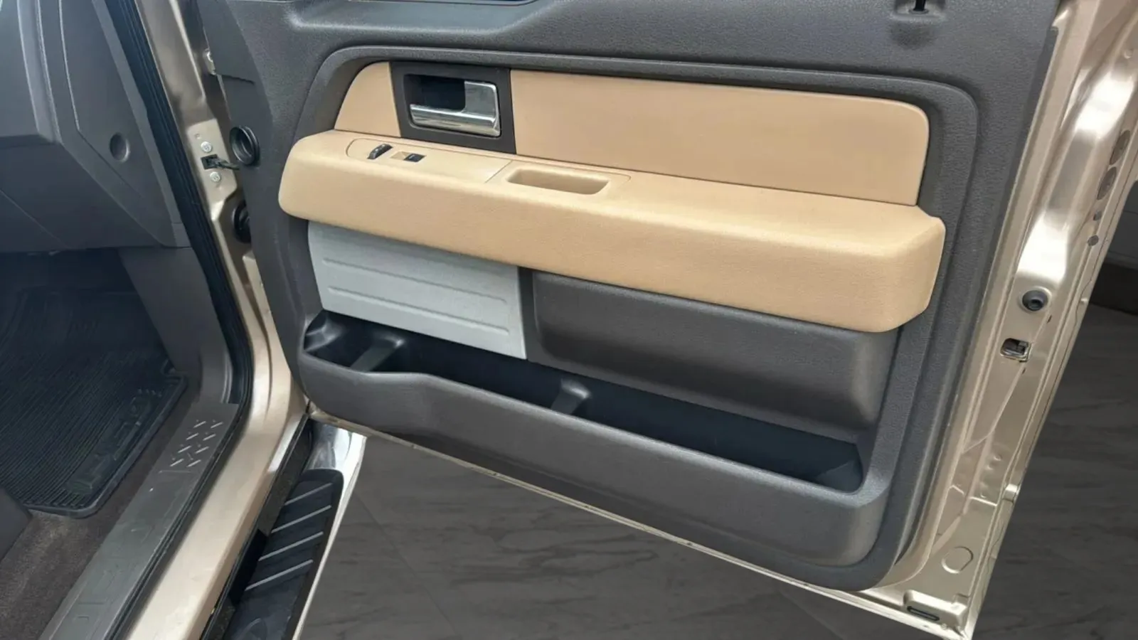 Ford F-150 photo 30
