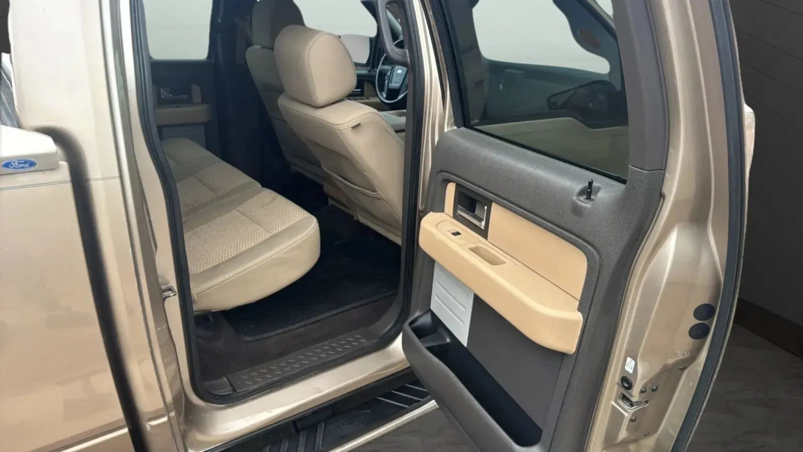 Ford F-150 photo 31
