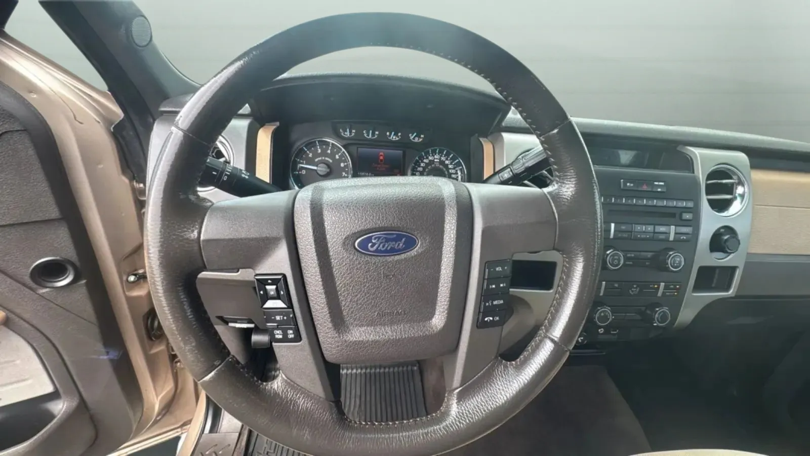 Ford F-150 photo 25