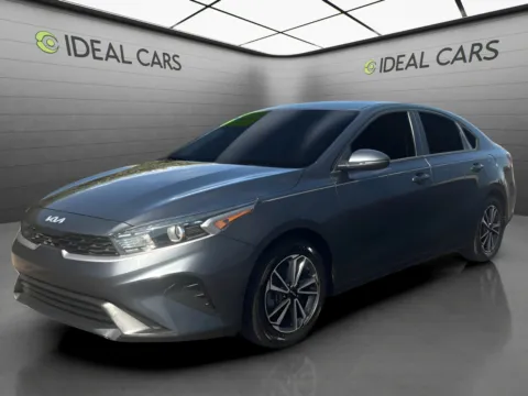 Gray 2022 Kia Forte LXS for sale in Mesa, AZ
