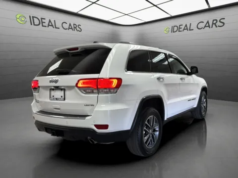 More photos of 2018 Jeep Grand Cherokee Limited at Ideal Cars - at Alma School Rd, AZ