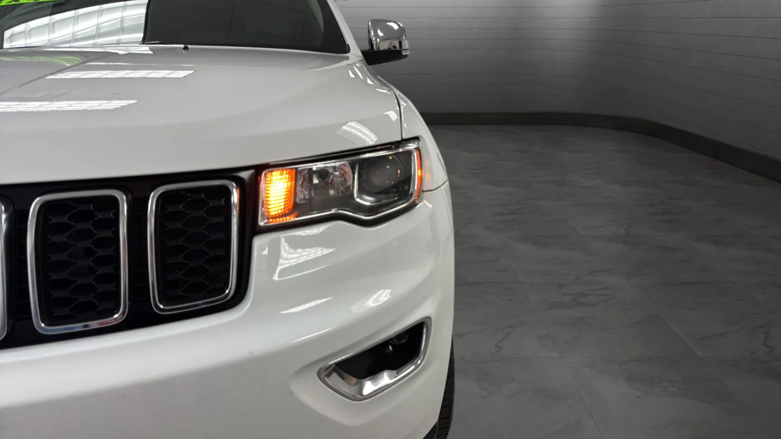 Jeep Grand Cherokee photo 29