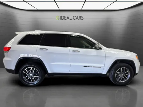 More photos of 2018 Jeep Grand Cherokee Limited at Ideal Cars - at Alma School Rd, AZ