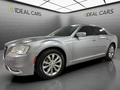 Silver 2018 Chrysler 300 Limited for sale in Mesa, AZ