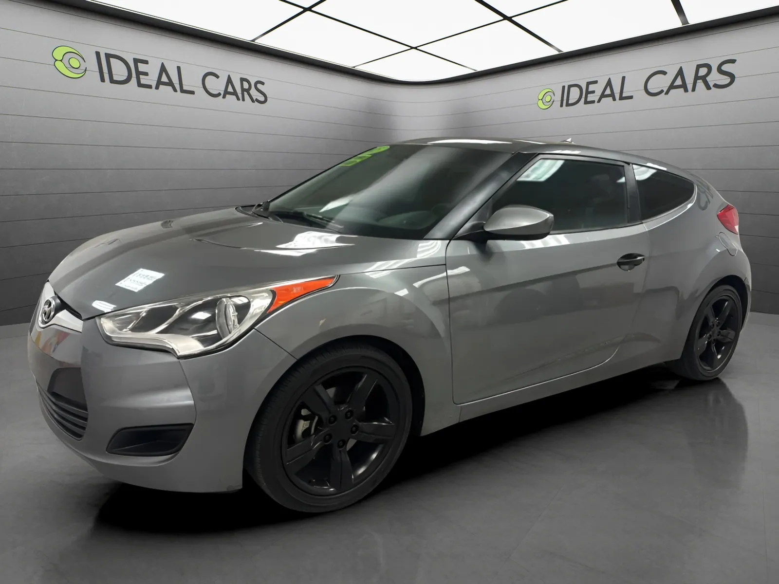 Gray 2015 Hyundai VELOSTER for sale in Mesa, AZ