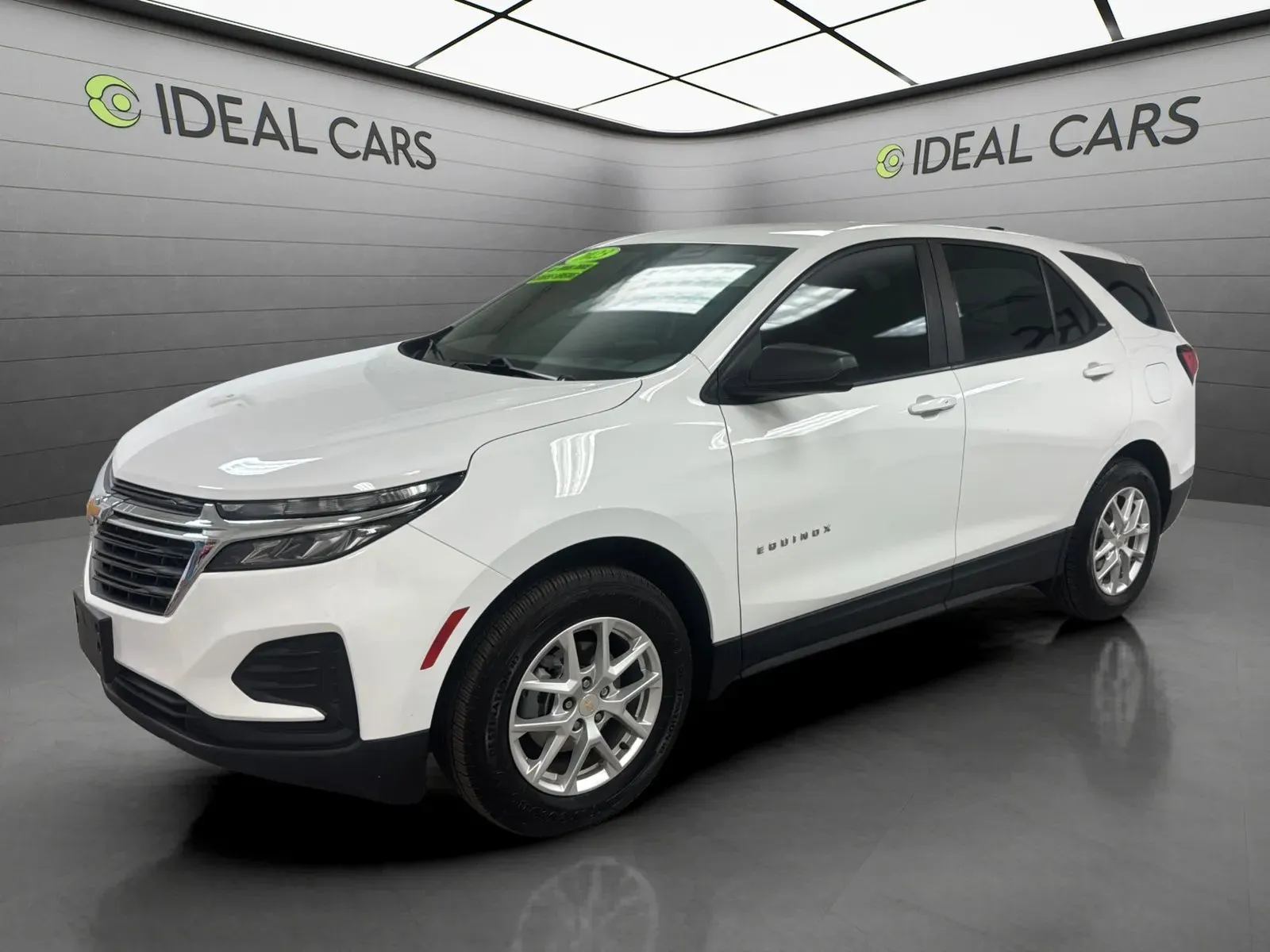 White 2023 Chevrolet Equinox LS for sale in Mesa, AZ