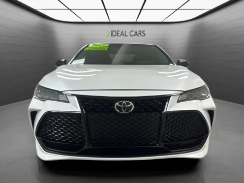 Photos of 2019 Toyota Avalon XSE for sale in Mesa, AZ at Ideal Cars - at Alma School Rd