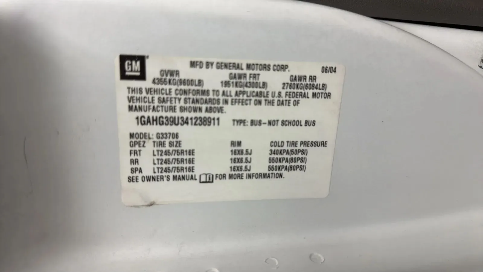 Chevrolet Express photo 23