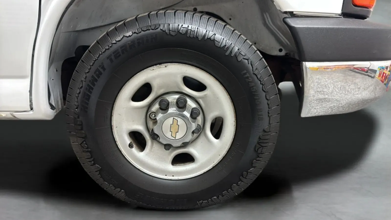 Chevrolet Express photo 26